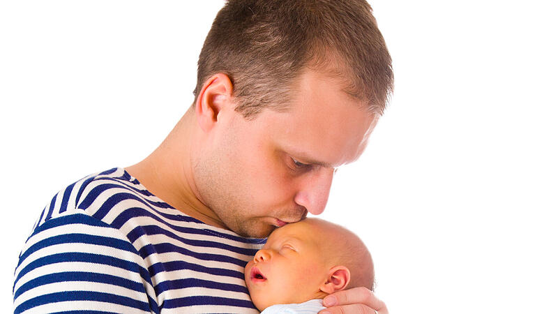 Gendefekte auch öfter durch junge Väter vererbt