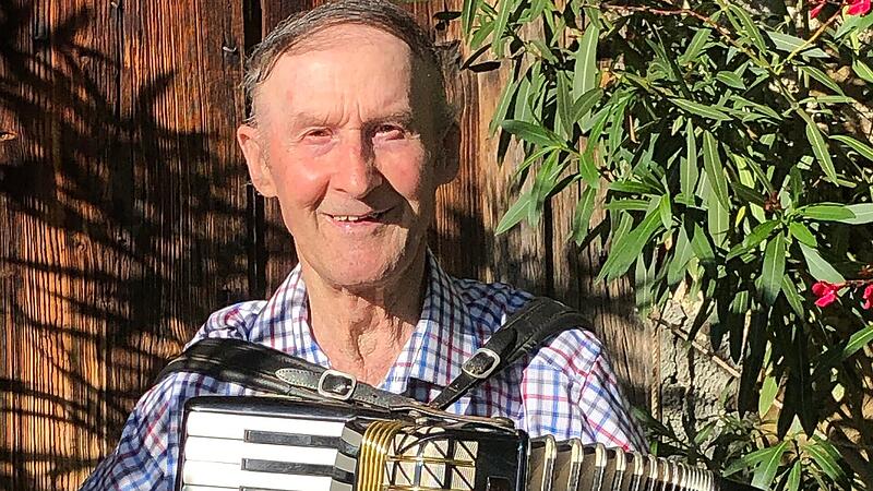 Paltinger mit 88 Jahren im Tonstudio