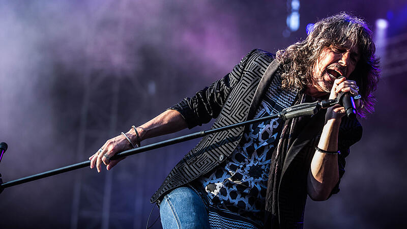 Foreigner: "Cold As Ice" bei 30 Grad