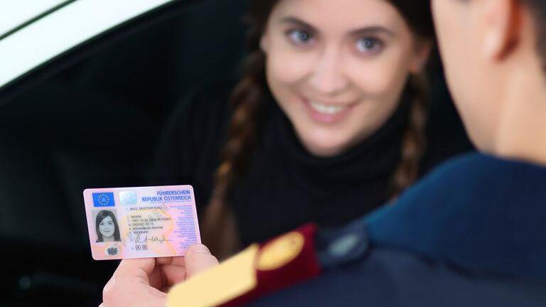 Ab 2013 gilt ein neuer Führerschein nur noch befristet auf 15 Jahre