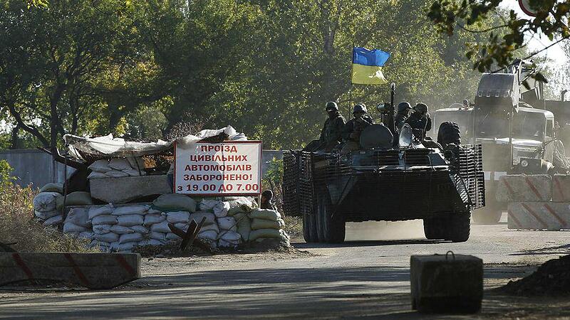 Ukraine-Krise: Armee zieht sich zurück