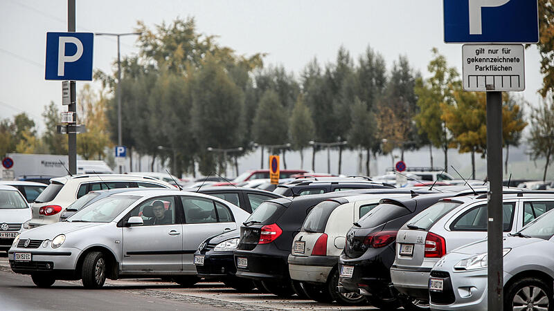 Parkverbot auf dem Jahrmarktgelände: Stadt Linz zieht sich Zorn der Pendler zu