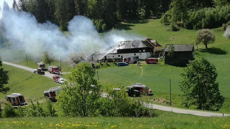 Großbrand auf Bauernhof in Gutau