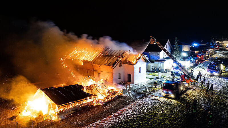 Einfamilienhaus im Bezirk Amstetten wurde Raub der Flammen