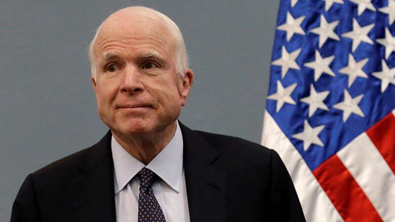Hirntumor-Operation bei Senator John McCain
