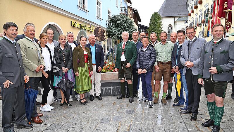 30 Jahre nach Nierlichs Tod bekam St. Wolfgang den "Rudi-Nierlich-Platz"