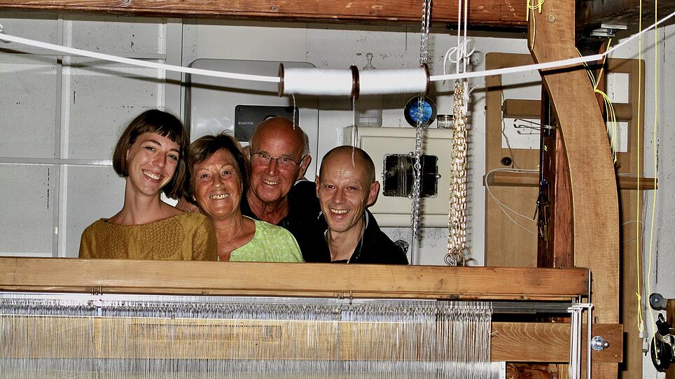 Haslacher zelebriert in Frankreich die hohe Kunst der Seidenweberei