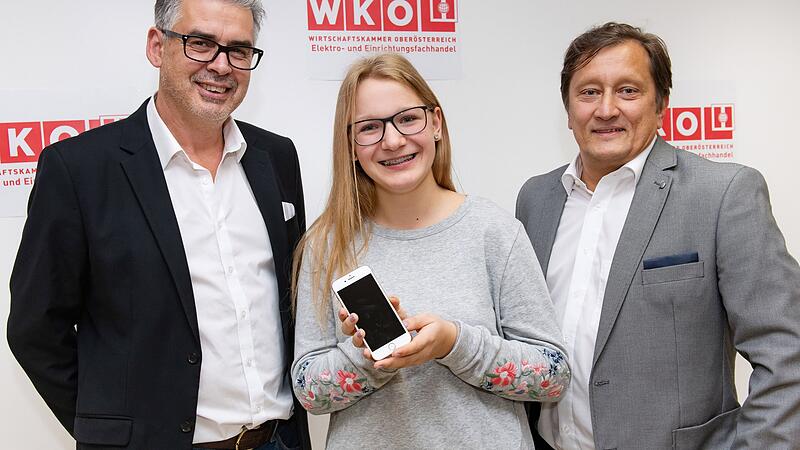 Apple iPhone 8 ging an Celina Leitenbauer aus Hargelsberg