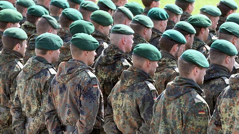 Deutschland: Bundeswehr schafft 67 Frisurstuben ab