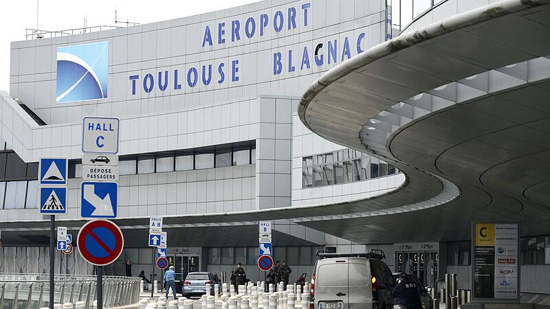 FILES-FRANCE-TRANSPORT-AIRPORT-SECURITY-ATTACK