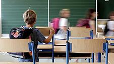 Schwenk in Ortspolitik rettet kleiner Pettenbacher Volksschule das Leben