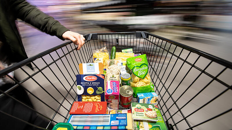 Reporting obligation for supermarkets against food waste