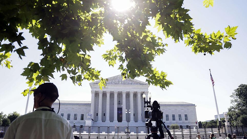 US-PROTESTS-CONTINUE-AS-U.S.-SUPREME-COURT-ISSUES-FINAL-OPINIONS