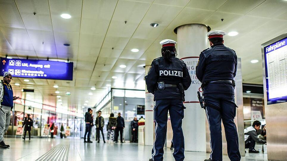 Problemzone Linzer Bahnhofsviertel: Polizei rüstet gegen kriminelle Gruppe