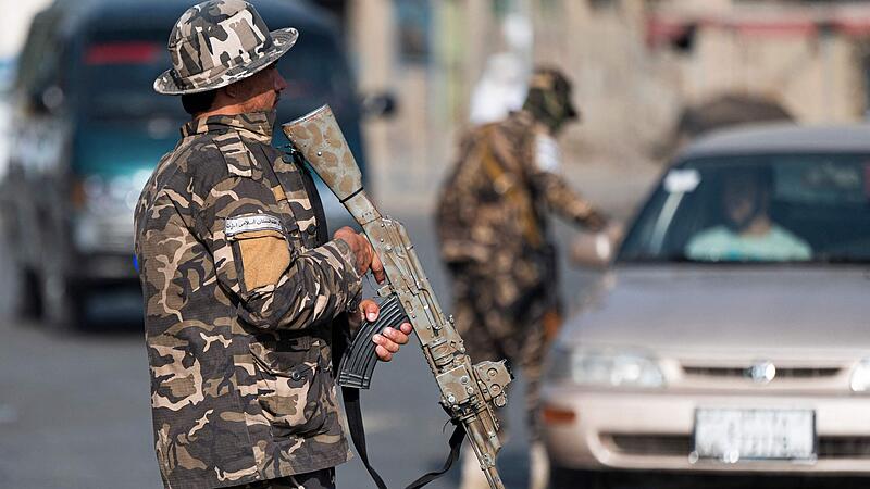 Dead and injured in bomb attack in Kabul