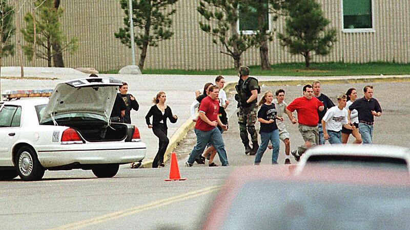 Vor 20 Jahren: Der Amoklauf an der Columbine-Highschool