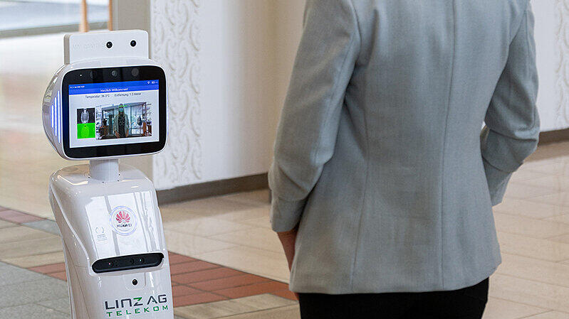 Roboter sollen Senioren zu Bewegung animieren