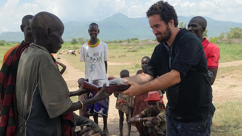 Auch nach seinem Zivildienst hilft &#8202;junger Feldkirchner in Uganda