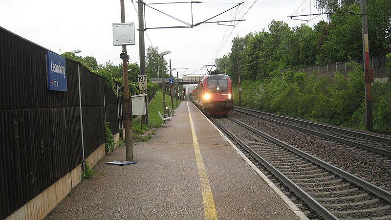 Leondinger Protest gegen Ausbau der Westbahn ohne Tunnel nimmt Fahrt auf