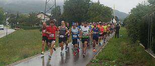 Halbmarathon-Premiere im Regen auf der Haager Lies mit 300 Läufern