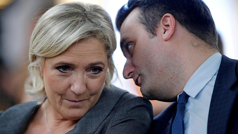 Marine Le Pens "Front National" versinkt im Chaos