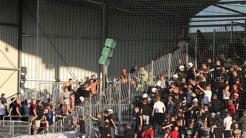 Gewalt beim Linzer Derby: Hooligans verletzten Mühlviertler Polizisten schwer