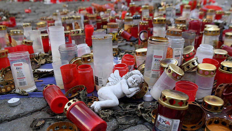 Stadt Wien räumt Kerzen für Terroropfer weg