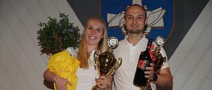 Cup-Pokale für Denise Dietl und Daniel Lumplecker