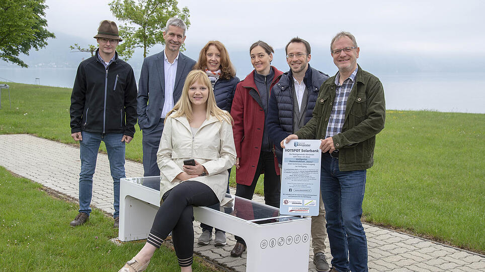 Altmünster hat Österreichs erste Solarparkbänke