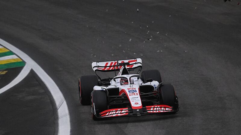Formula 1: Magnussen surprisingly took pole position in Sao Paulo