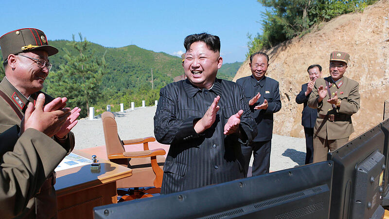 Kann Kim schon 2018 Atomraketen abfeuern?