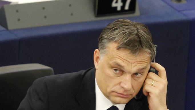 Ungarns Regierungschef Viktor Orban gesteht einige Fehler ein