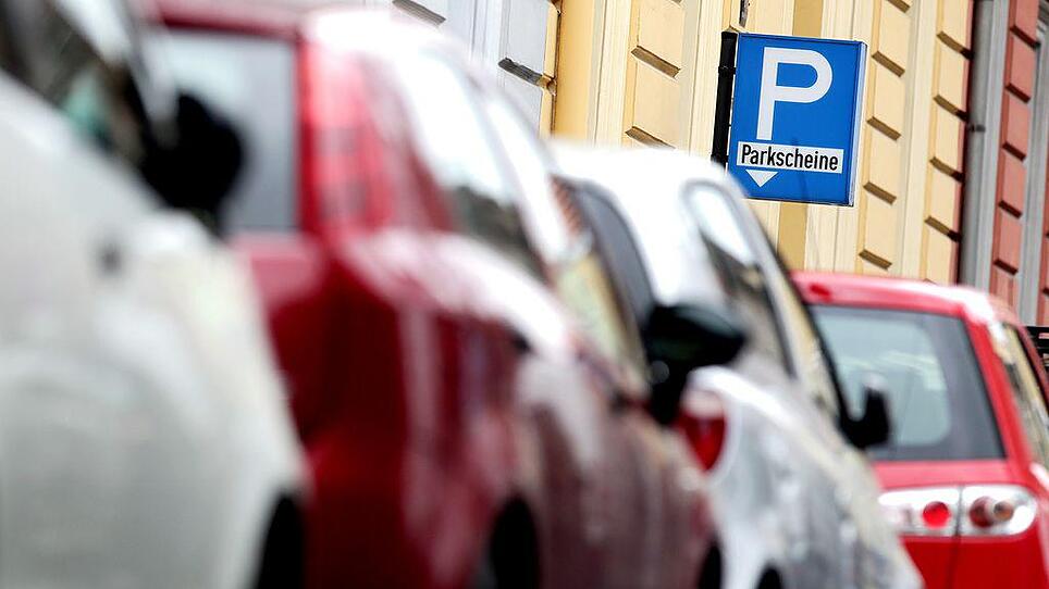 Linz spart: Keine Parkbefreiung für Hebammen und mobile Pflegedienste