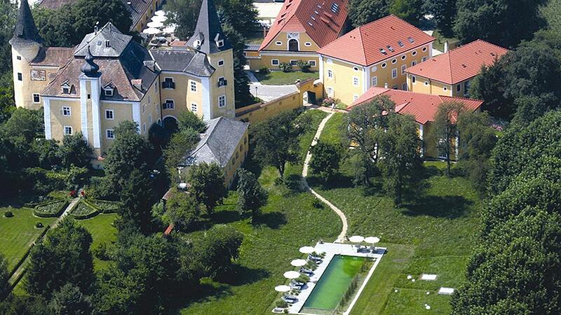 Zwölf Millionen Euro? In Feldkirchen steht Schloss Mühldorf zum Verkauf