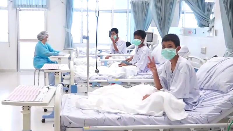 Thailand: Erste Bilder aus dem Krankenhaus