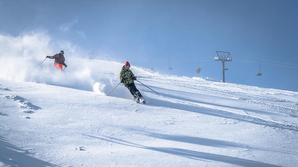 Polizei kontrollierte 5999 Lokale Tiroler Skigebiet will gar nicht öffnen