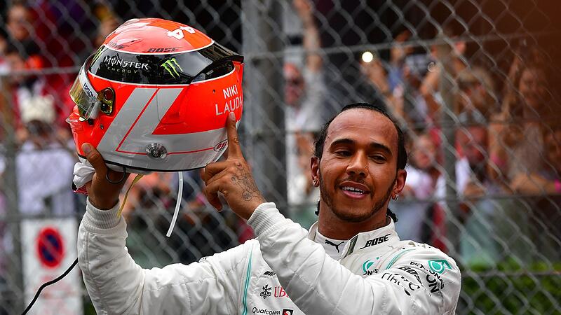 Hamilton: "Ich weiß, dass Niki nun herunterschaut und seine Kappe zieht"