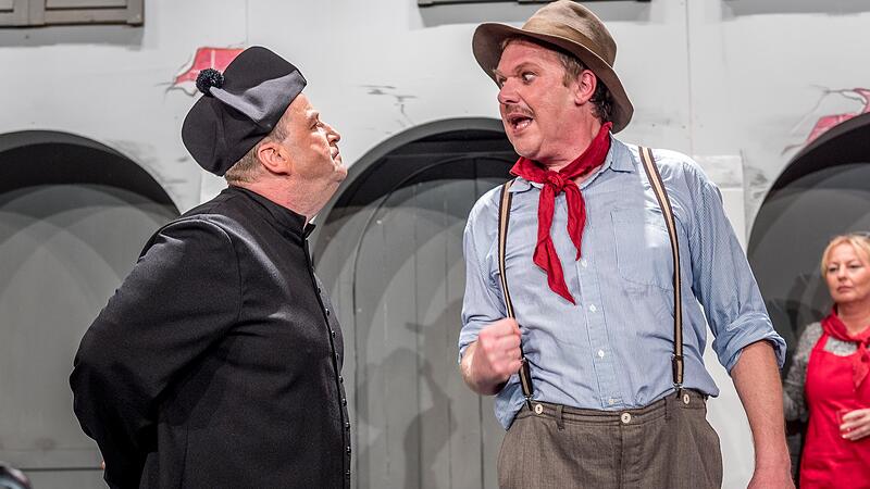Timelkamer Don Camillo und Peppone prügeln jetzt im Linzer Landestheater