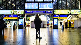 Reisende gestrandet: Zug- und Flugausfälle in Deutschland