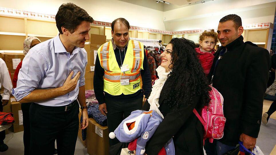 Premier Trudeau begrüßte die ersten syrischen Flüchtlinge persönlich