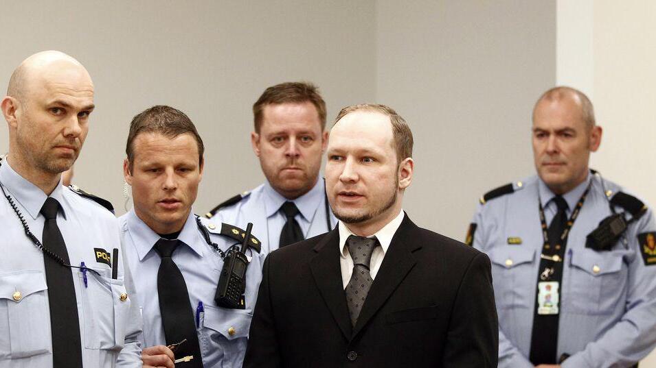 Breivik entschuldigt sich bei wenigen