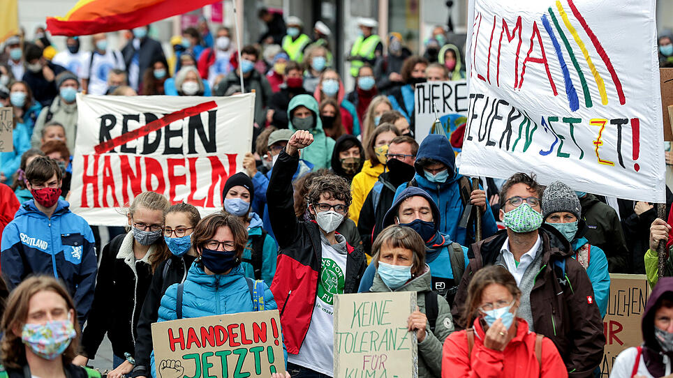 Klimastreik in Linz: Masken rauf und Emissionen runter