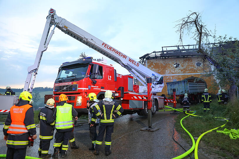 Großbrand auf Bauernhof in Wallern