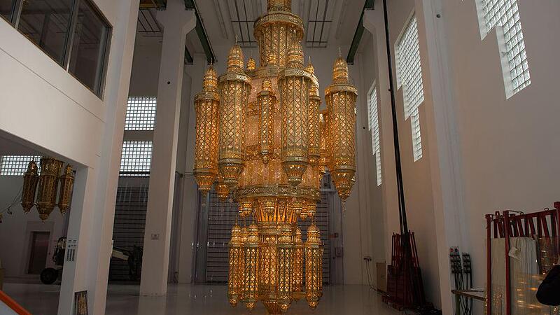 Kny Design liefert zwölf Meter hohen Zentralluster für Moschee im Oman