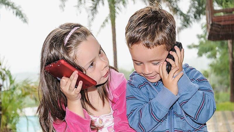 Bereits jeder zweite Zehnjährige besitzt ein Smartphone oder ein Handy