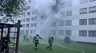 Brand in einem Hochhaus in Steyr