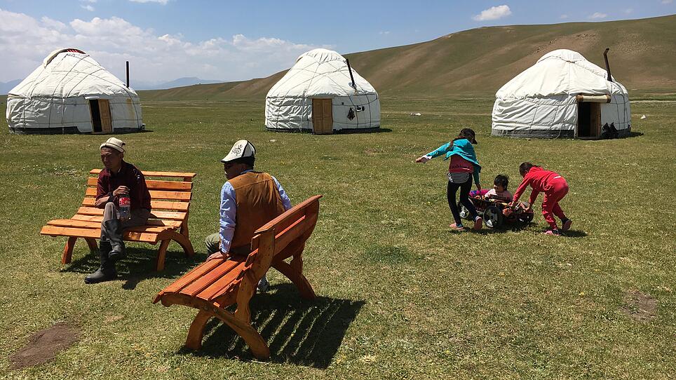 Wo Kirgistans Berge in den Himmel reichen