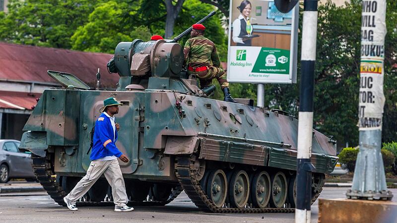 Militär putschte in Simbabwe: Diktator Robert Mugabe steht unter Hausarrest