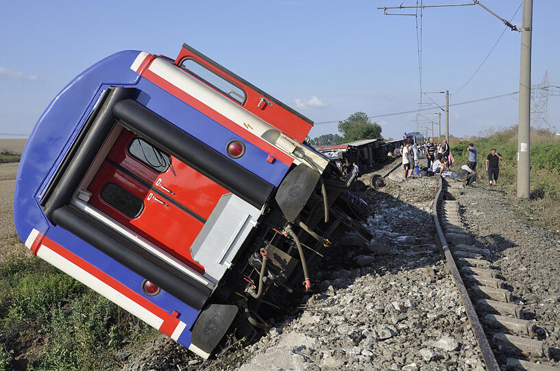 Zug entgleiste in der Türkei - Dutzende Tote