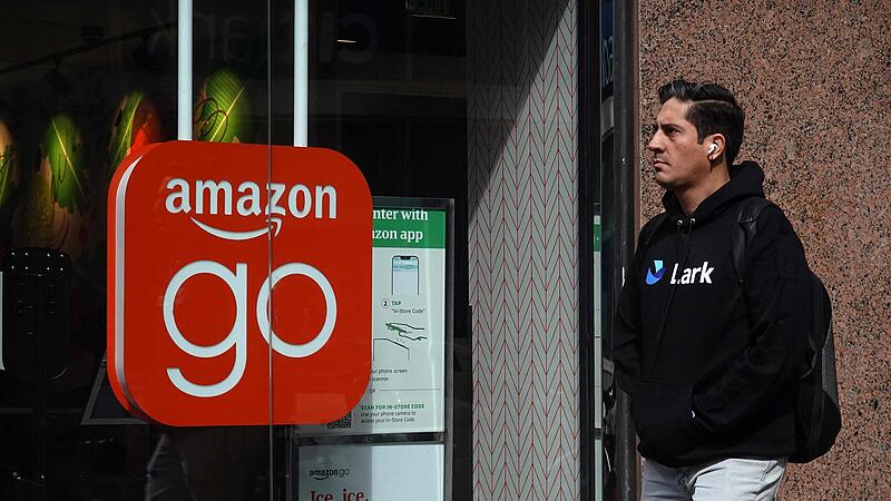 Amazon Go: Off for several stores